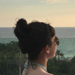 Meet your Posher, Grace